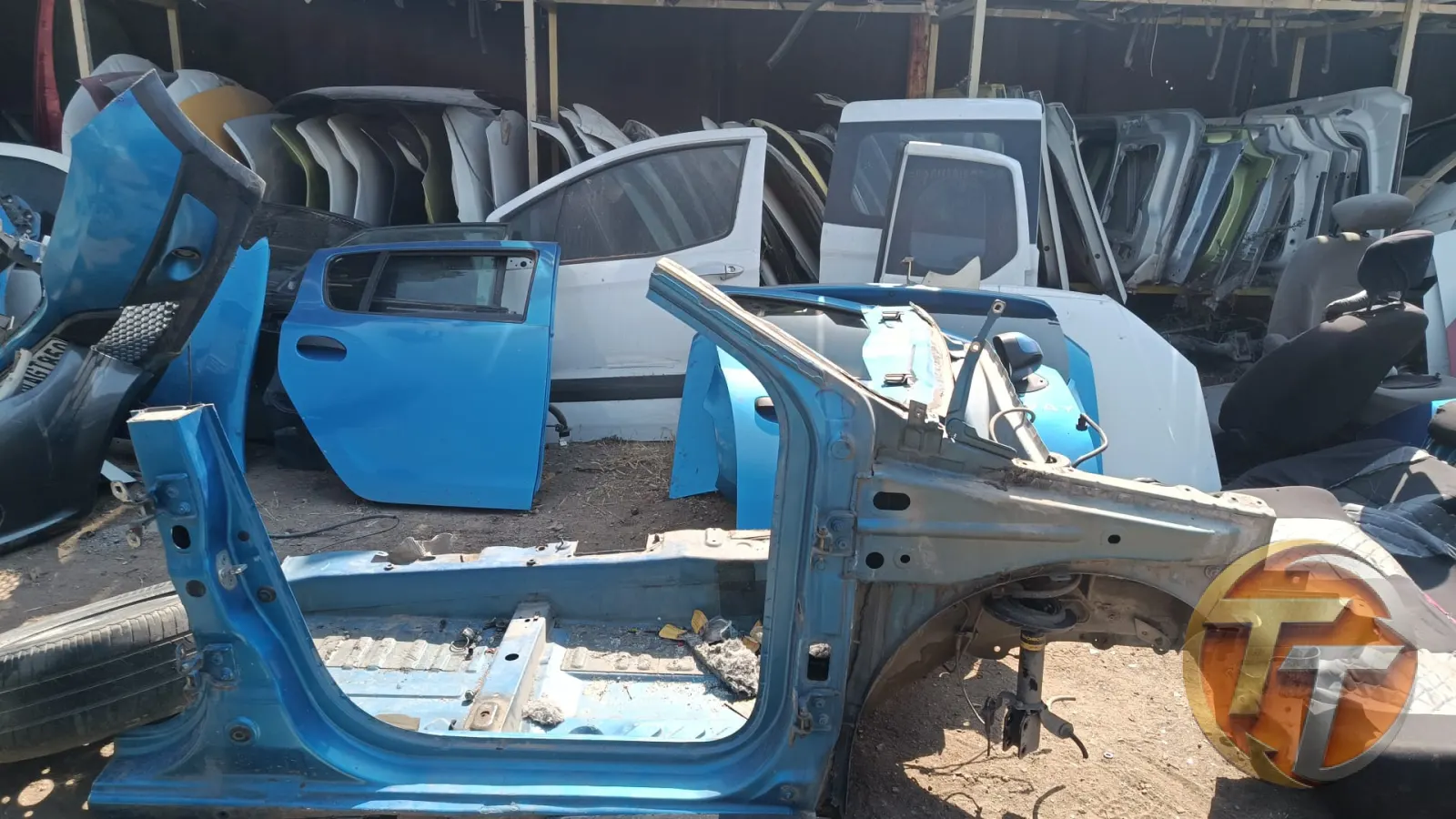 Dacia Sandero. Sağın çeyrek