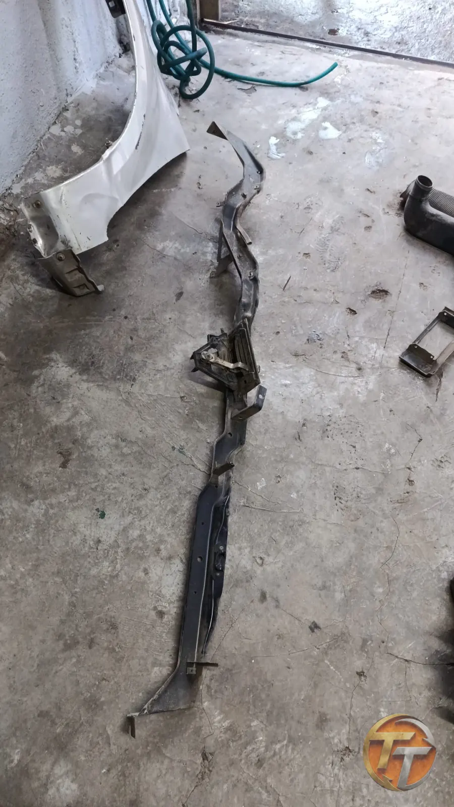 Ford transit iç gözlük demiri.