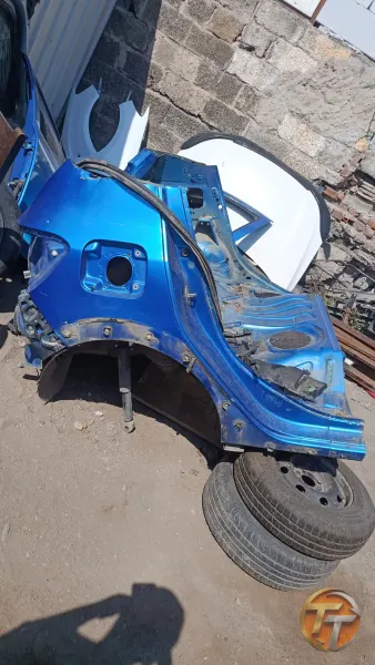 Dacia Sandero arka çamurluk