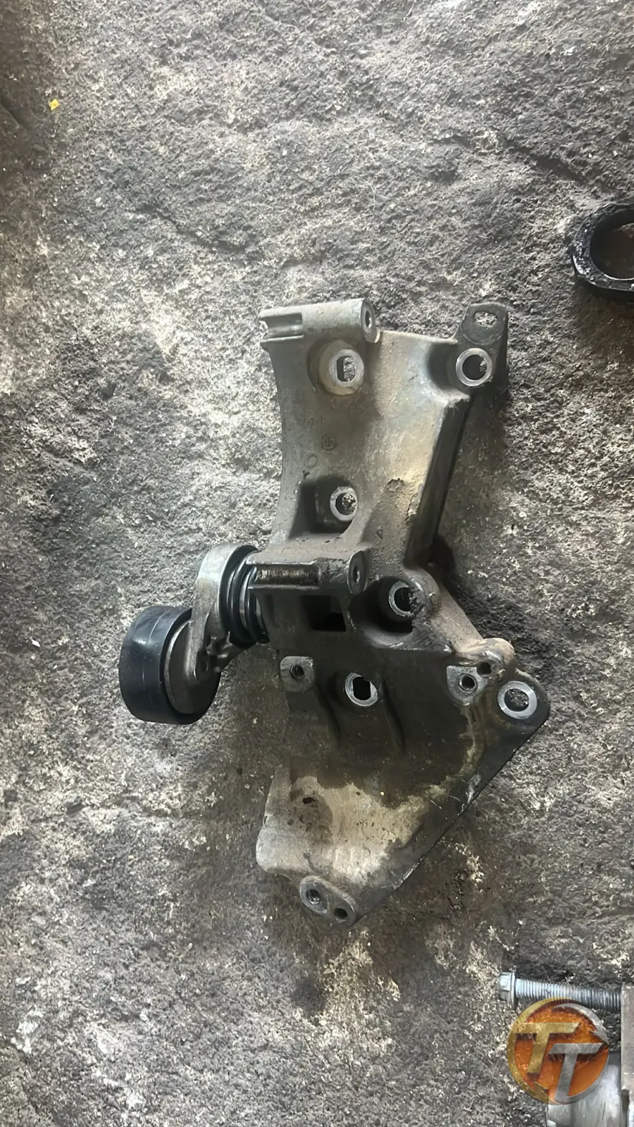 Dacia 1.5 dci gergi ayağı