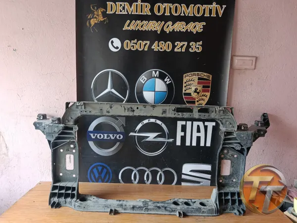 HYUNDAİ TUCSON ÖN PANEL 2015-2018 64101-D7000