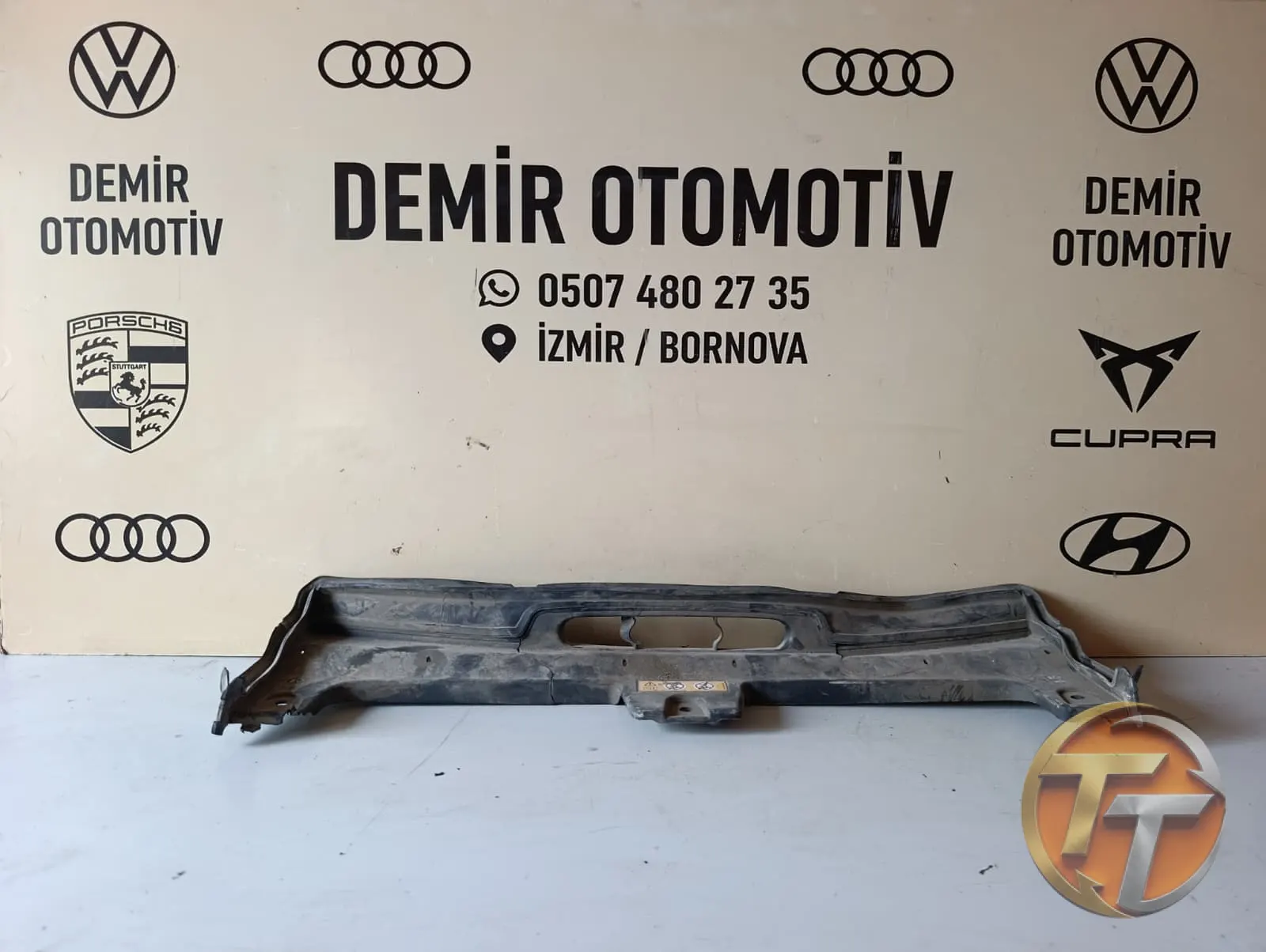 MERCEDES A180 W176 CLA200 W117 GLA W156 PANEL ÜST KAPLAMASI A0005840526
