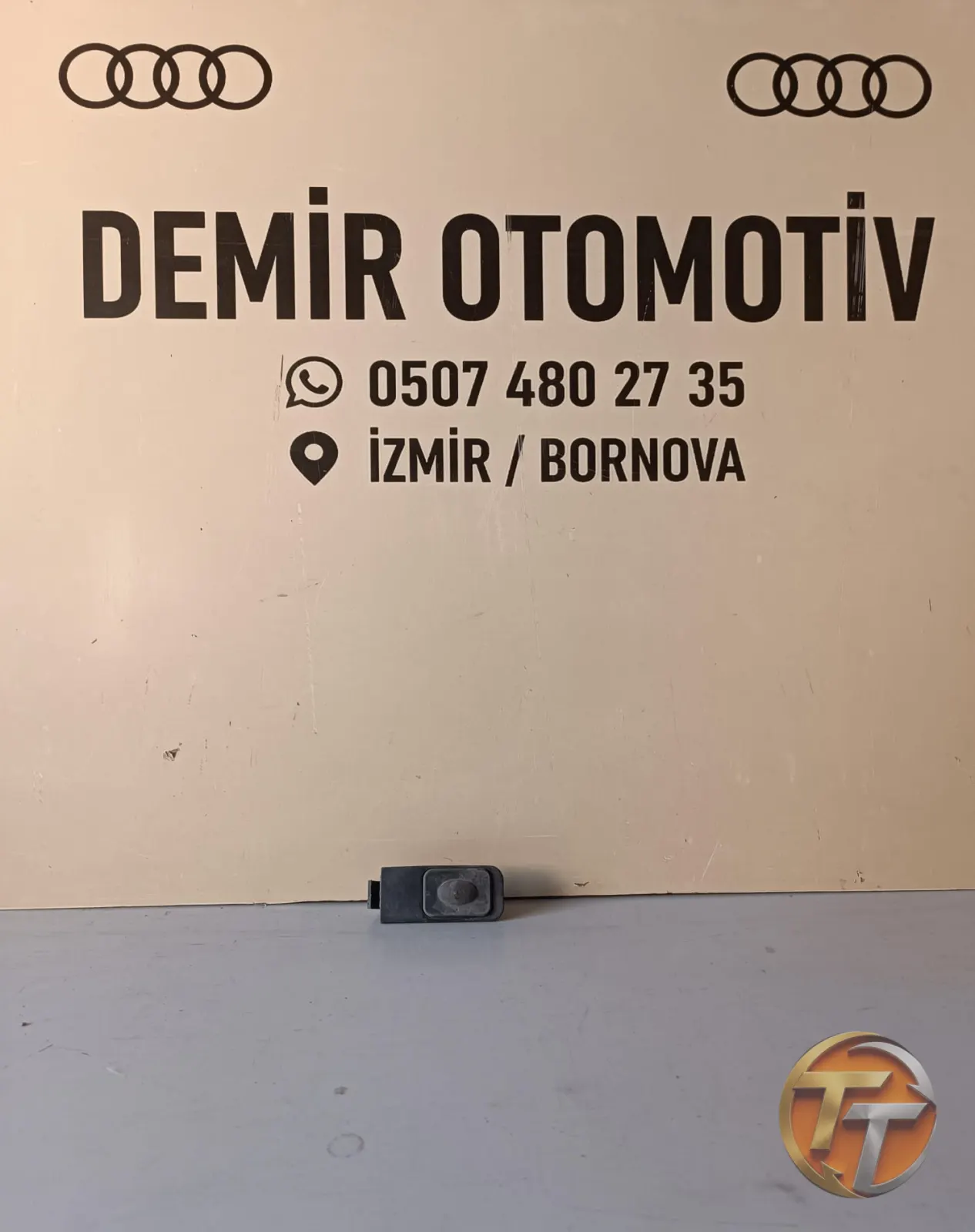 RENAULT FLUENCE 2010-2016 BAGAJ AÇMA DÜĞMESİ 906061562R