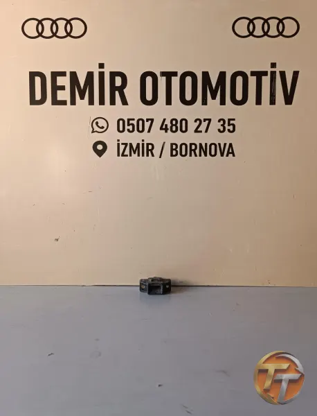 RENAULT R19 CLİO 2 SYMBOL BAGAJ KİLİDİ ÜST KISIM 7700838546