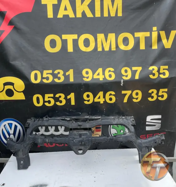 FORD CUSTOM ÖN PANEL LK218B041AA