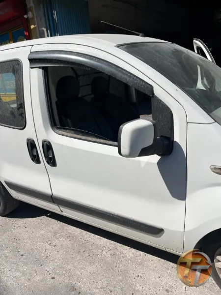 Fiat fiorino sağ ön kapı hatasız