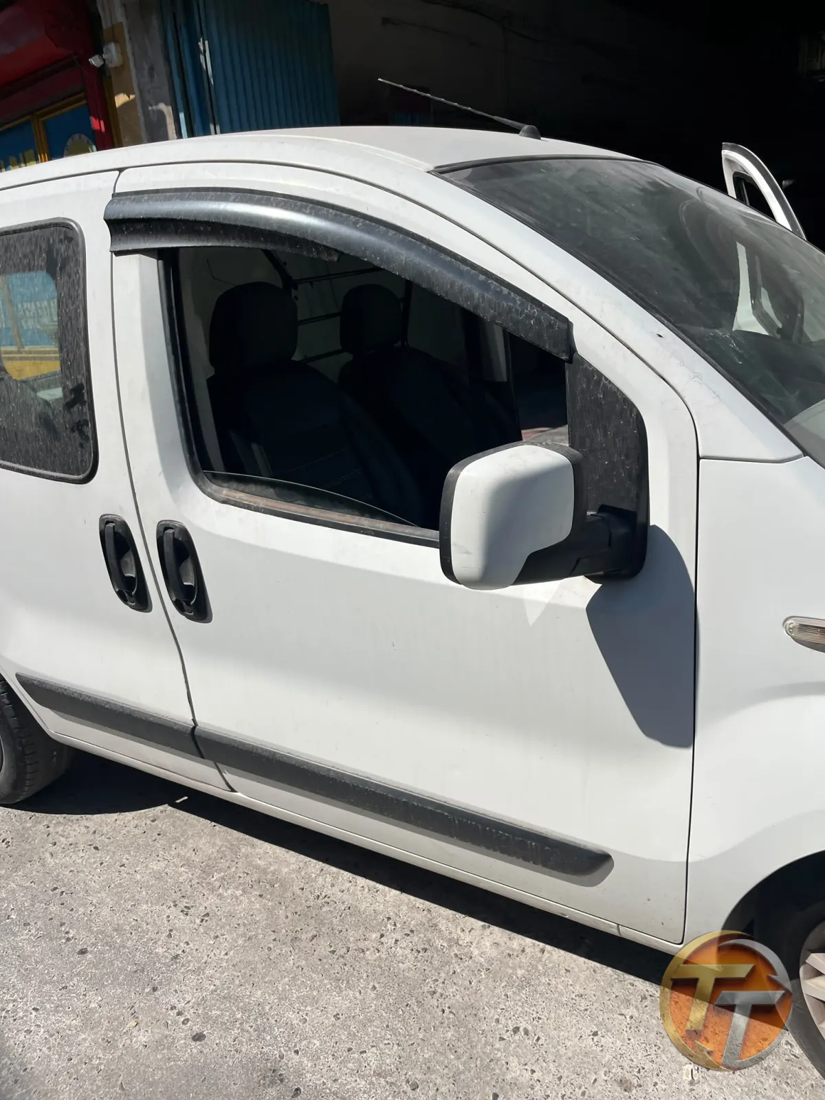 Fiat fiorino sağ ön kapı hatasız