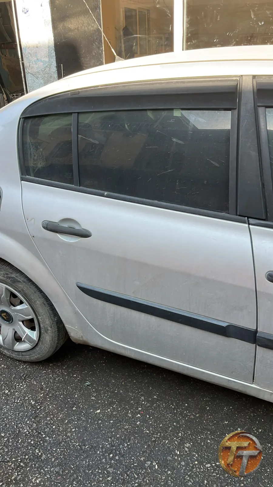 Renault megane 2 sağ arka kapı hatasuz
