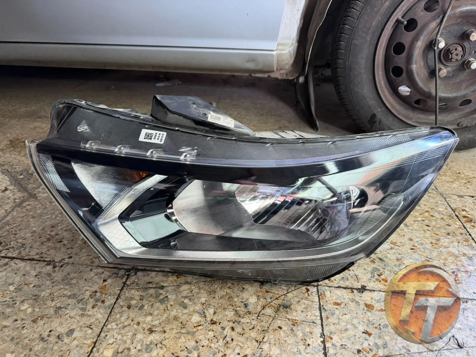 Hyundai i20 sol far