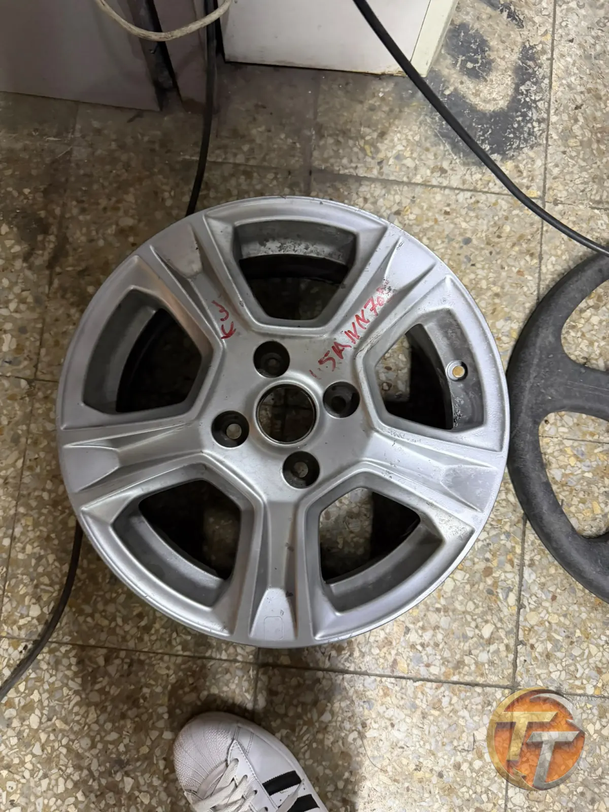 Ford courier cant