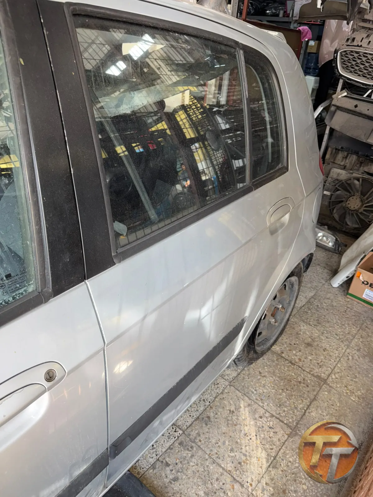 Hyundai getz sol arka kapı