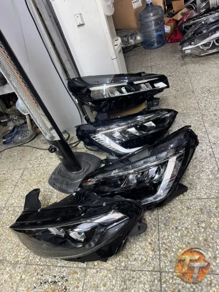 Renault clio sağ far