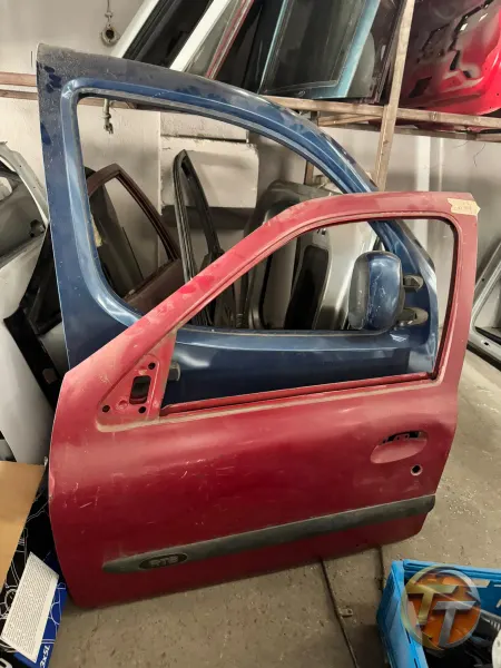 Renault clio sol ön kapı