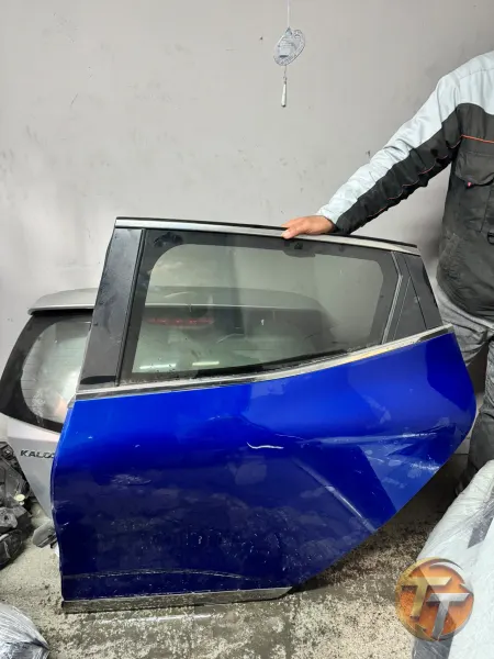 Renault clio 5 sol arka kapı