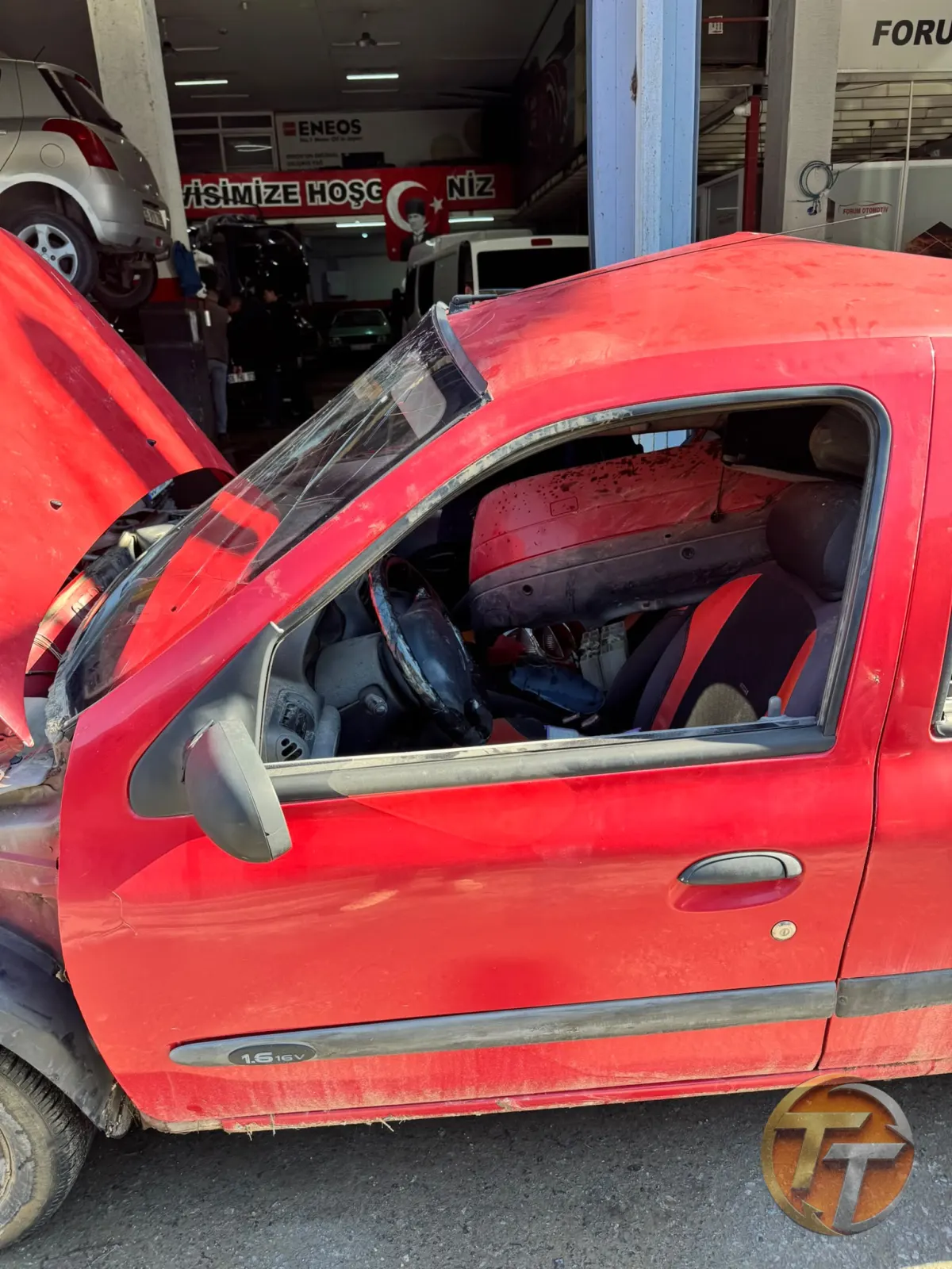 Renault clio 2 sol ön kapı