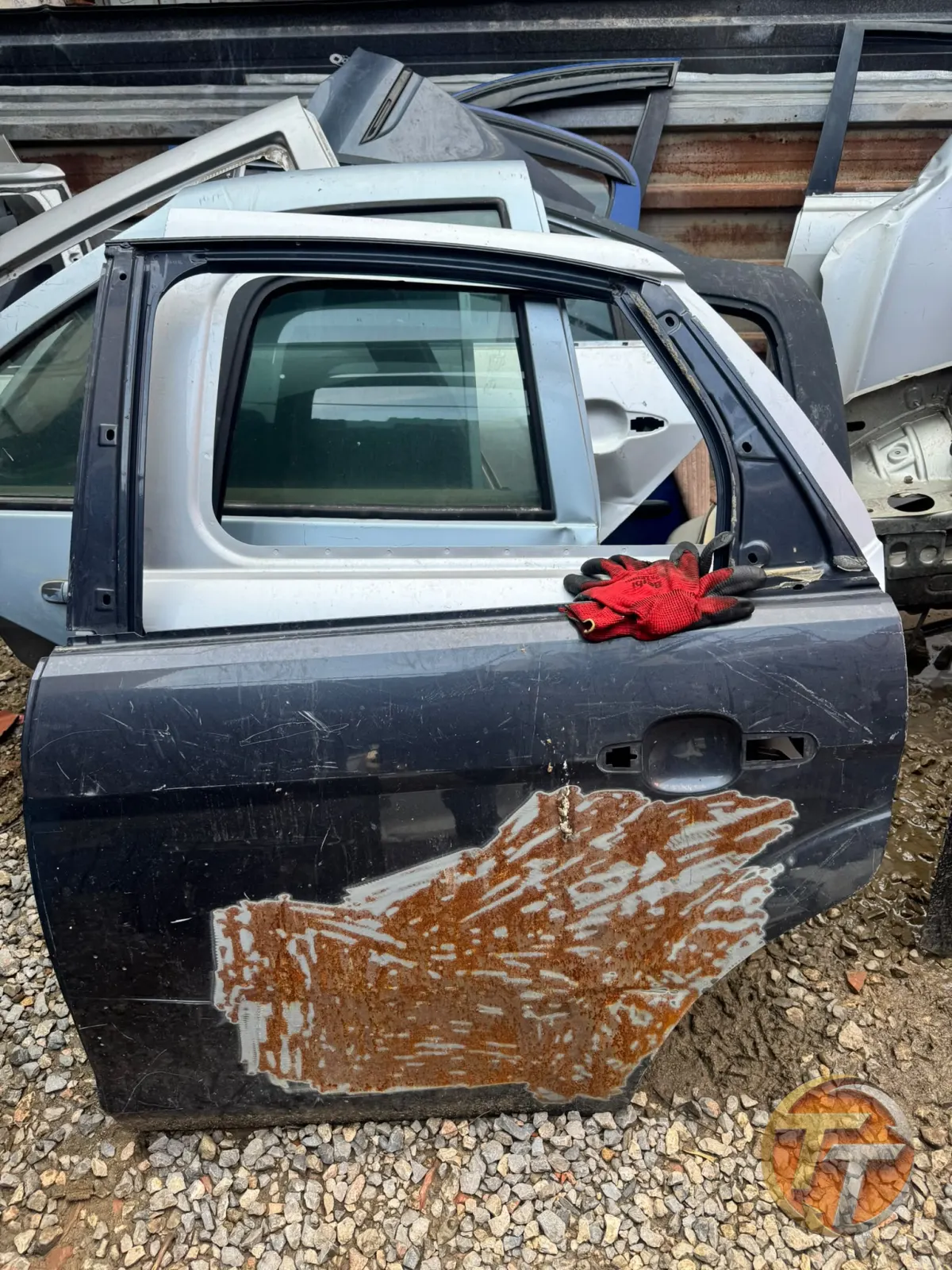 Ford focus sol arka kapı