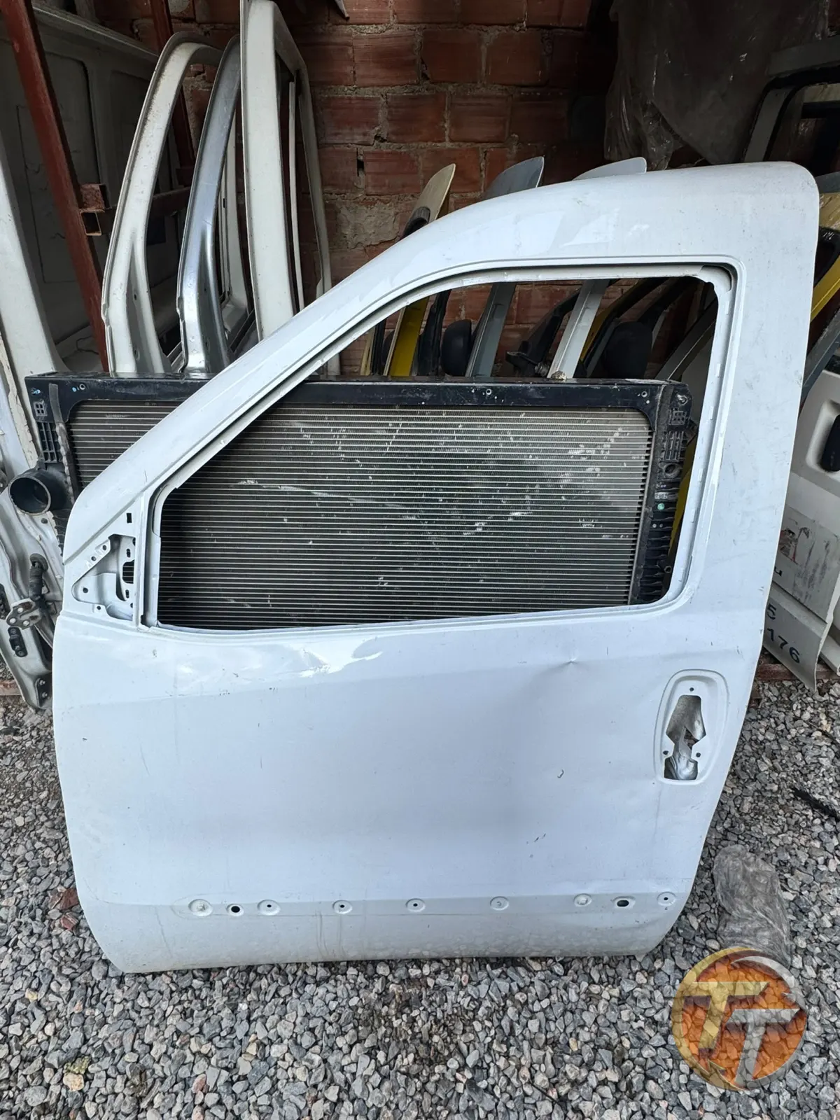 Fiat doblo sol ön kapı