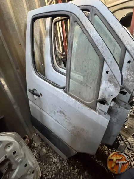 VOLKSWAGEN crafter sağ ön kapı