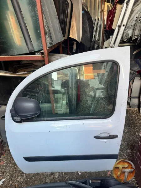 Renault kango sol ön kapı