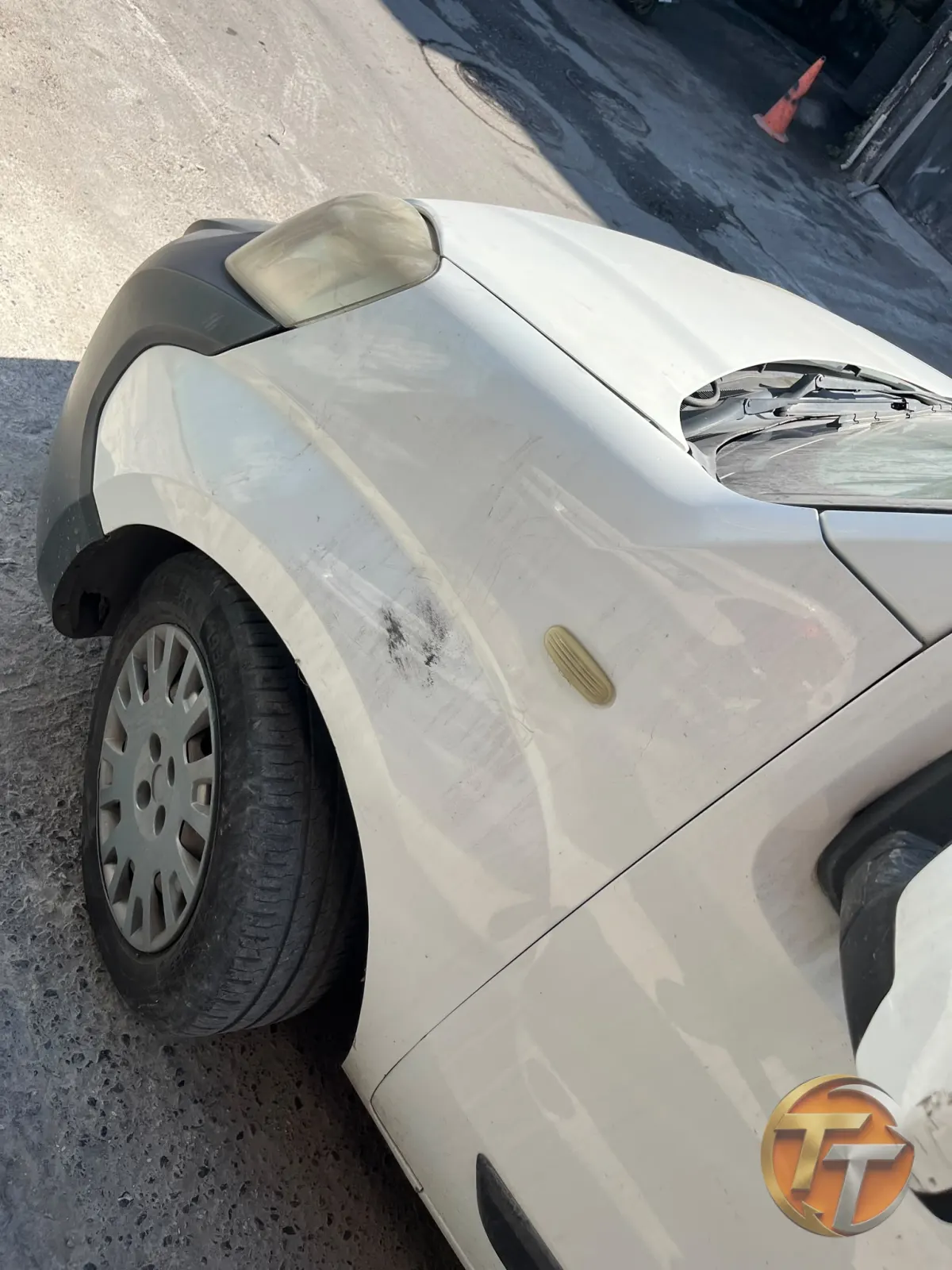 Fiat fiorino sol ön çamurluk hatasız