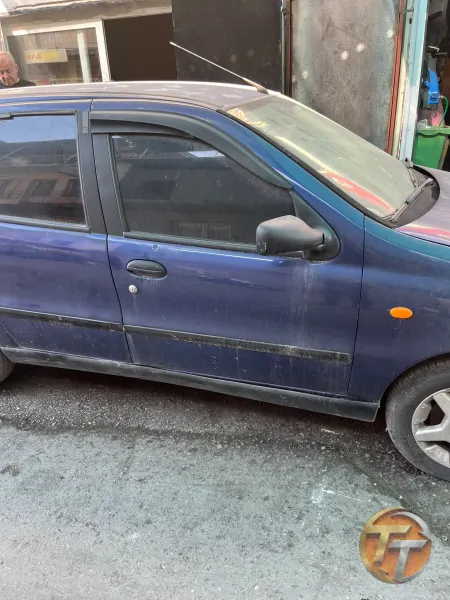 Fiat palio sağ ön kapı
