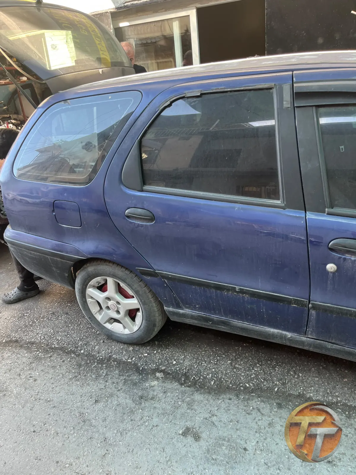 Fiat palio sağ arka kapı