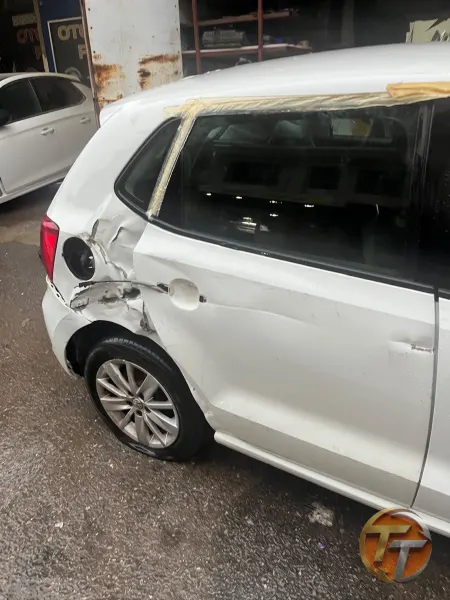 Volkswagen polo sağ arka kapı