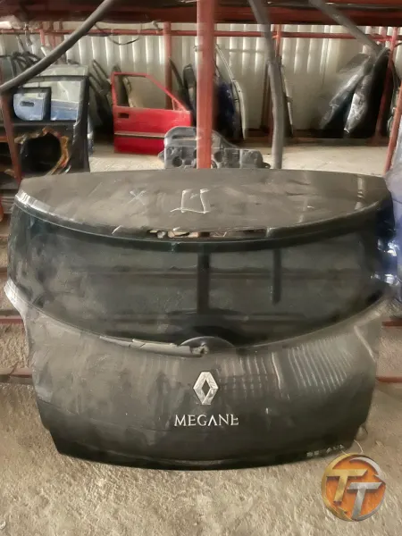 Renault megan bagaj kapağı