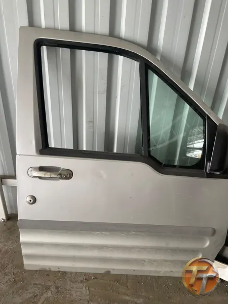 Renault kango sağ ön kapı