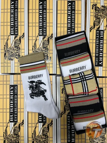BURBERRY çorap