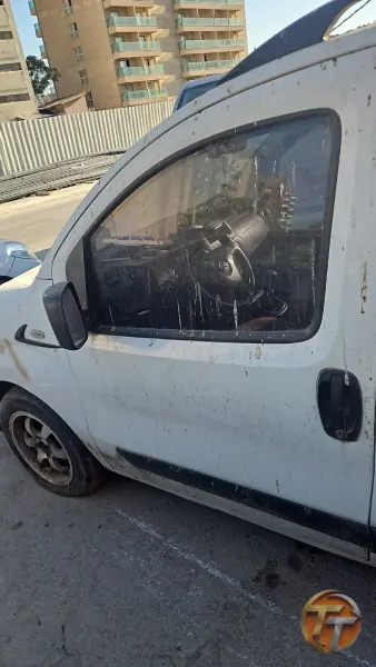 Fiat Fiorino sol ön kapı