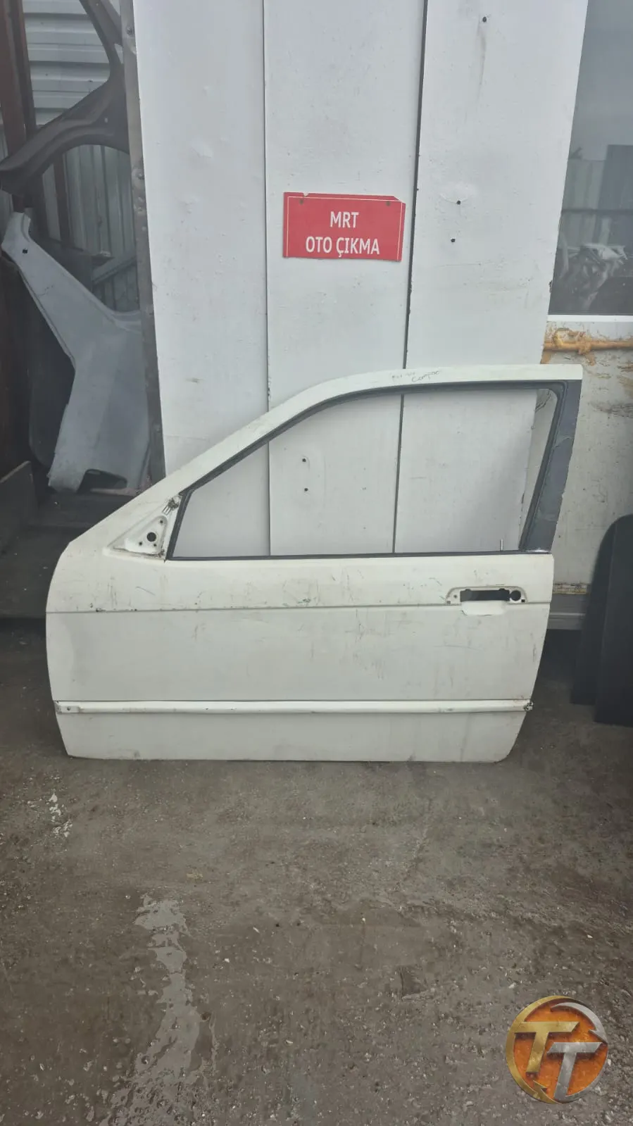 Bmw 3 serisi compact sol ön kapı