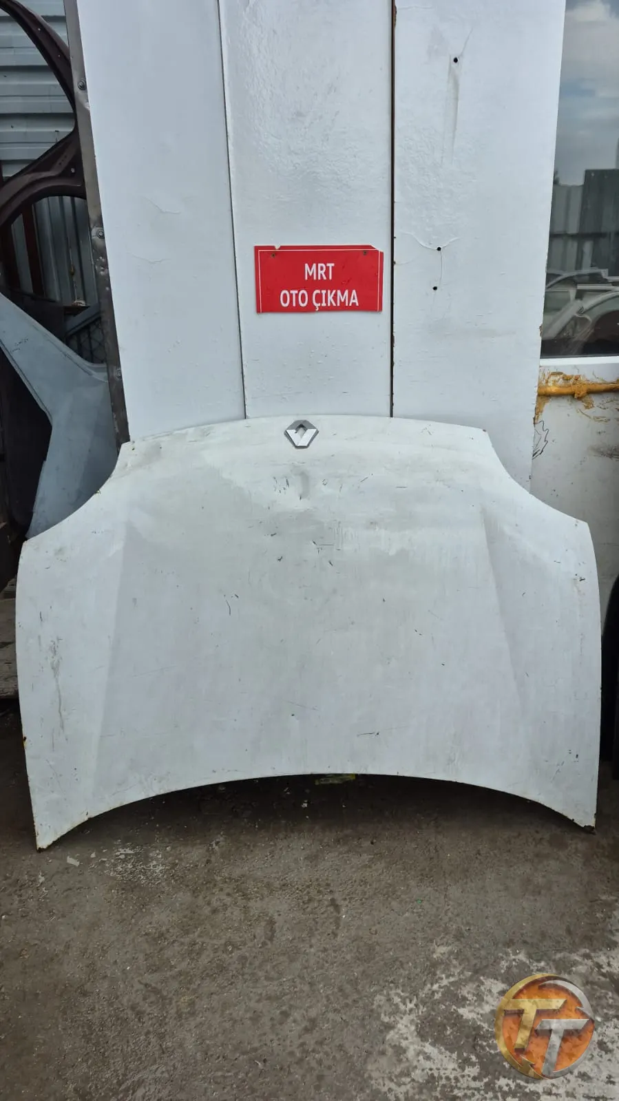 Renault kango kaput