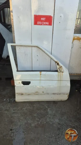 Skoda favorit sağ ön kapı