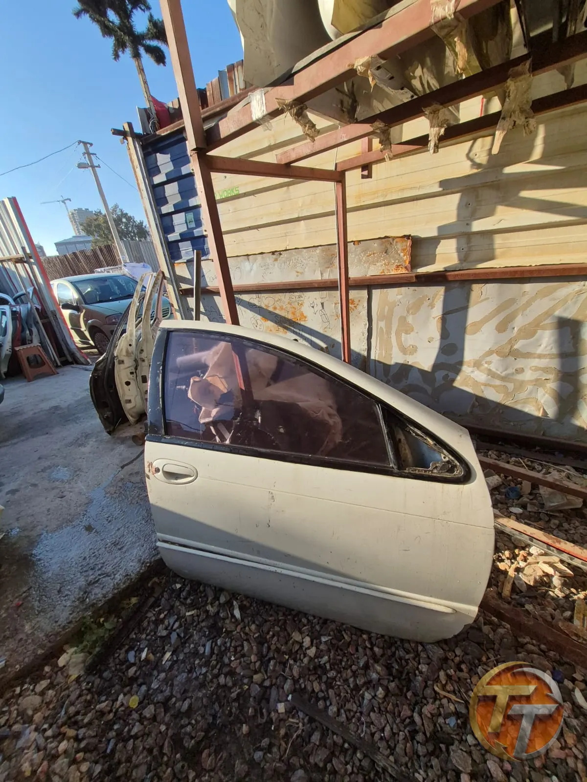Chrysler 300m sağ ön kapı