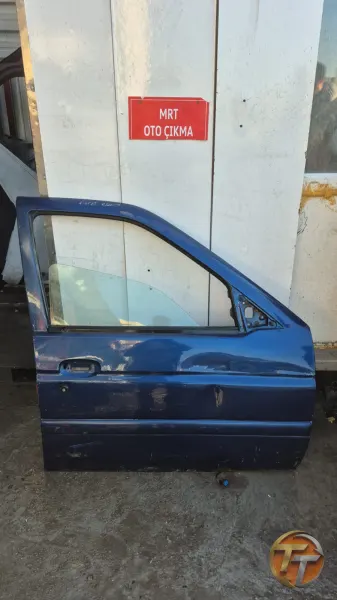 Ford escort sağ ön kapı