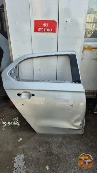 Peugeot 301 sag arka kapı