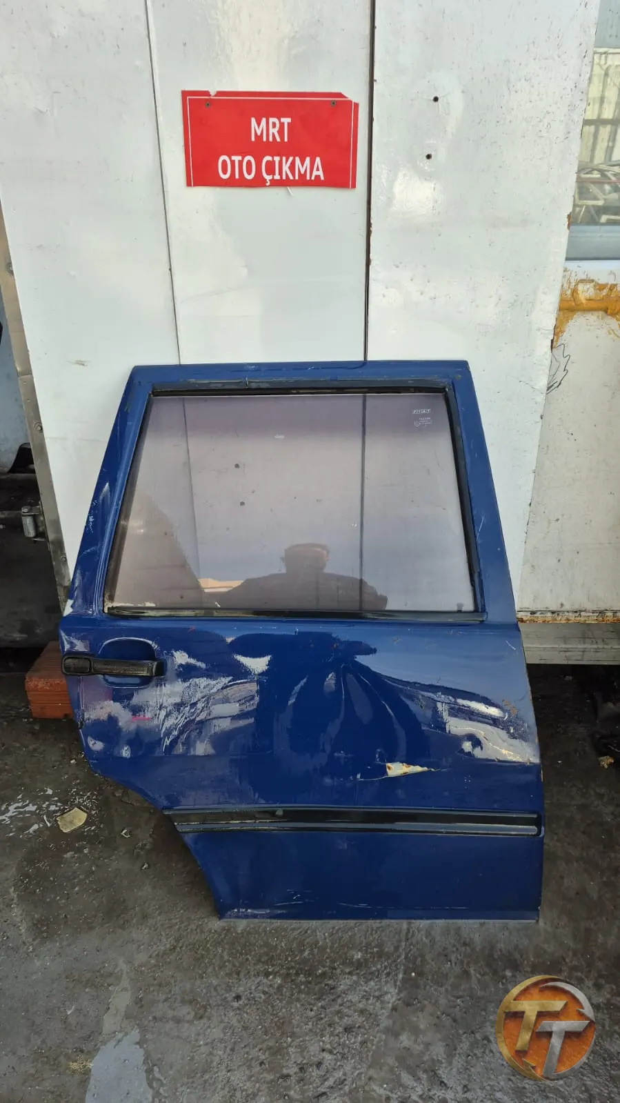 Fiat uno sag arka kapı