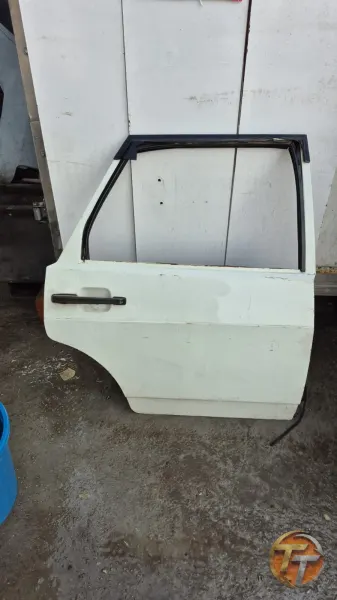 Lada samara sag arka kapı