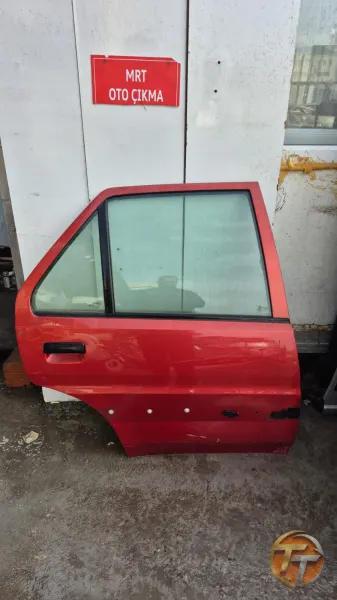 Peugeot 106 sag arka kapı