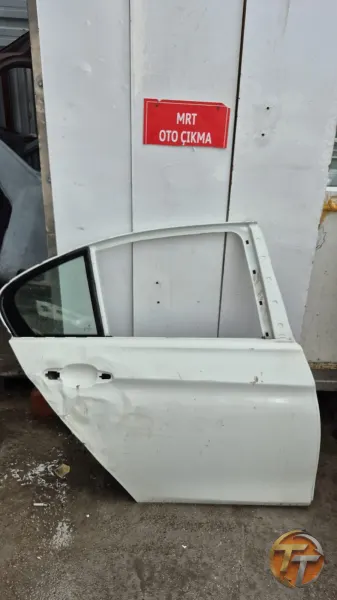 Fist egea sag arka kapı