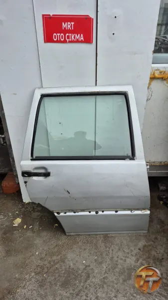 Fiat uno sag arka kapı