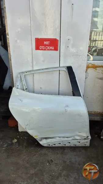 Renault clıo 4 sag arka kapı