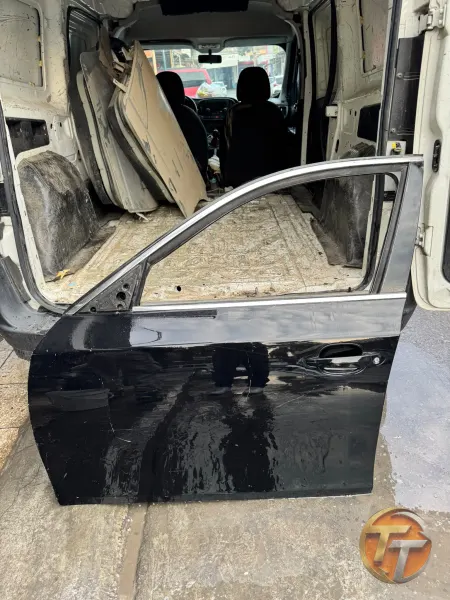 Bmw e90 sol ön kapı