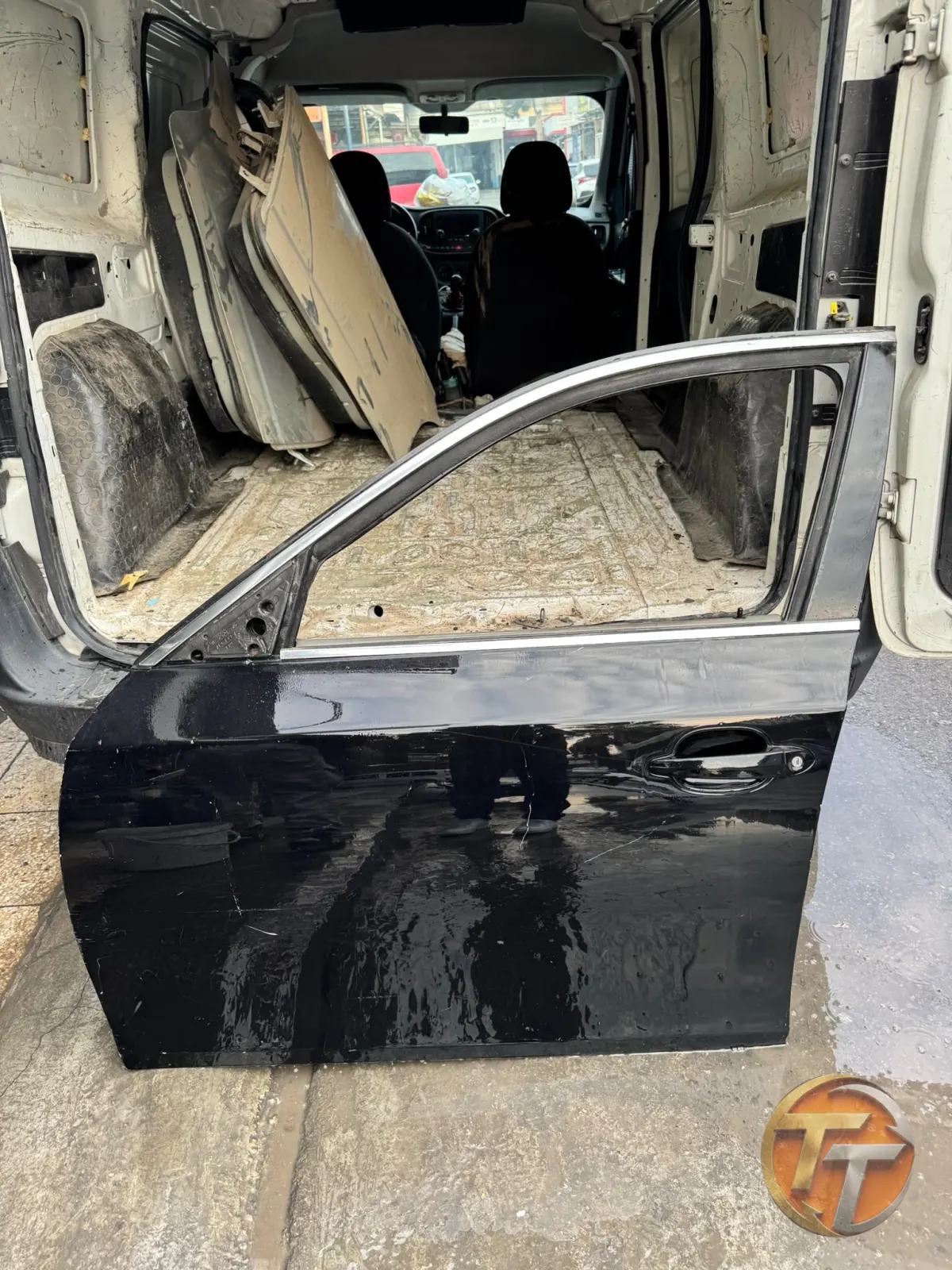 Bmw e90 sol ön kapı