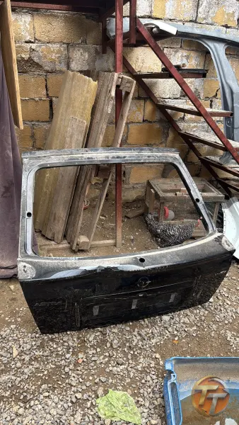 Opel astra bagaj kapağı