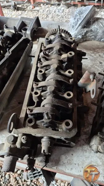 Peugeot 106 silindir kapagı