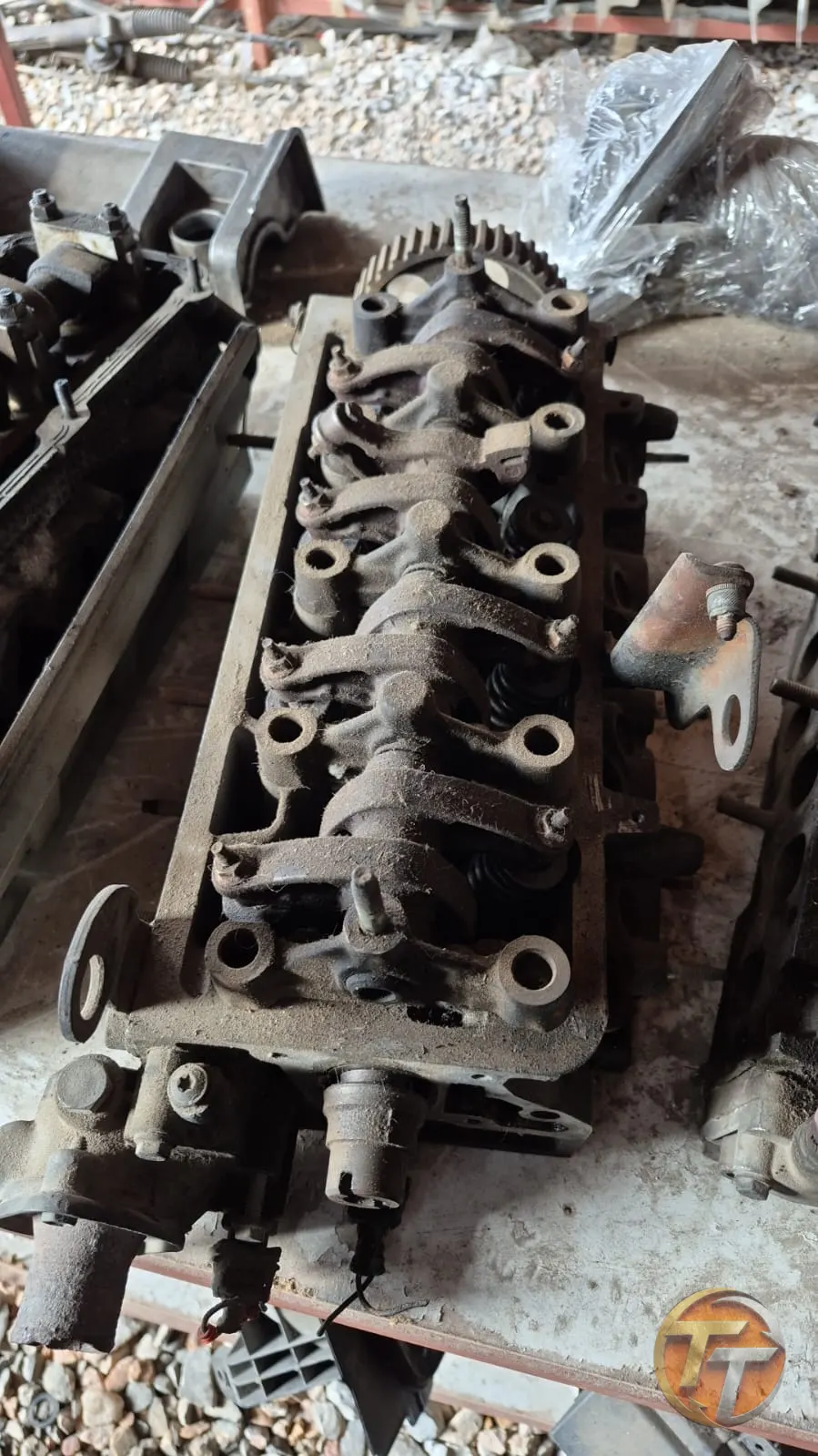 Peugeot 106 silindir kapagı