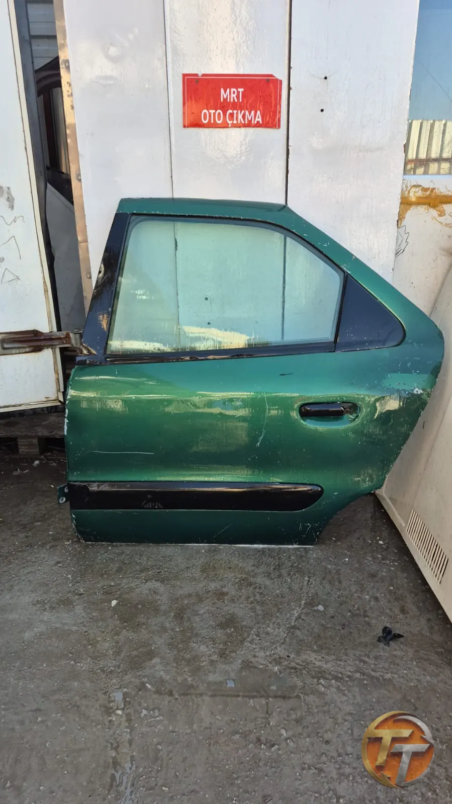 Citroen xsara sol arka kapı 4500tl