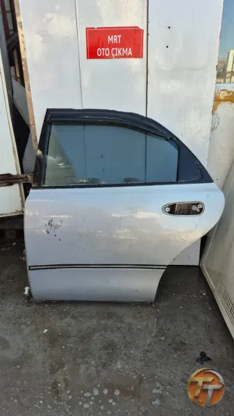 Mazda 6.26 balon kasa sol arka kapı 4000tl